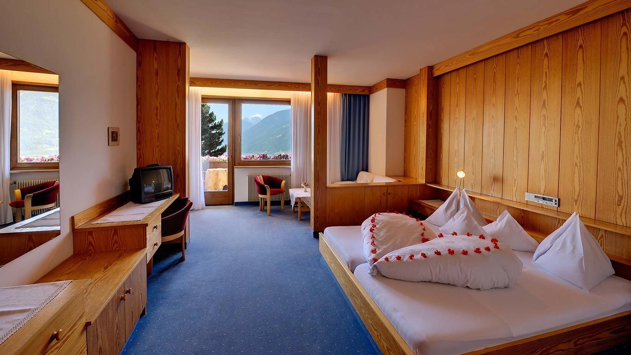 Hotel Tirol Экстерьер фото